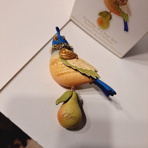 Hallmark Partridge in a Pear Tree Ornament 2011 - Picture 6 of 7